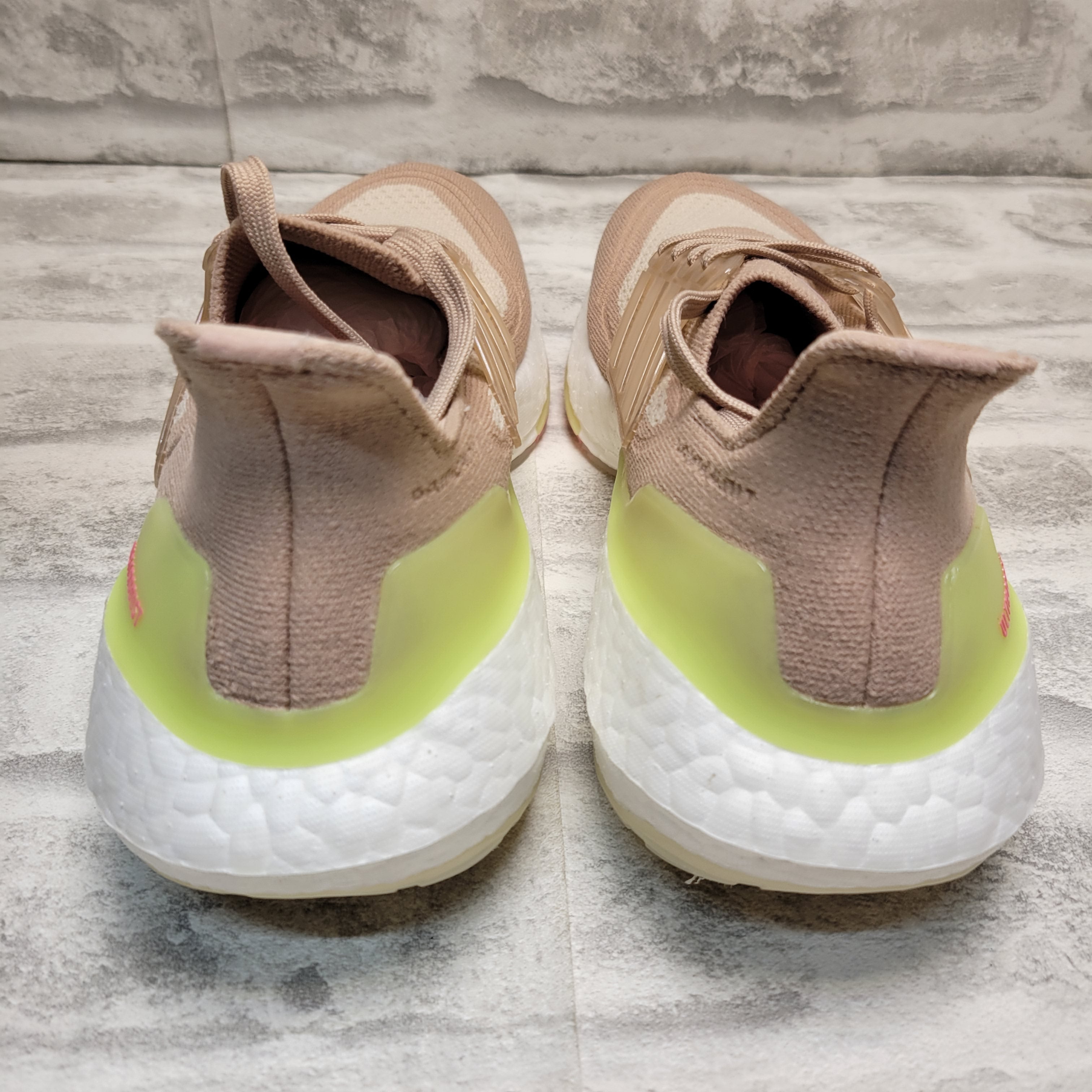 Adidas Womens Ultraboost 21 Primeblue Coral, 6 (7877160370414)